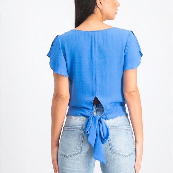 BCX crochet front tie back top - Picture 3 of 10